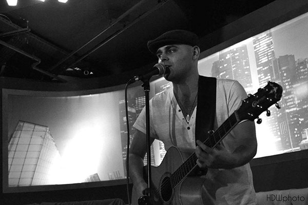 Brett-Sinclair---600